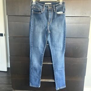 721 high rise skinny Levi’s jeans.
